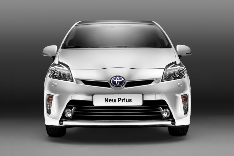  Toyota Prius 2011 года  (фото 33 из 36)